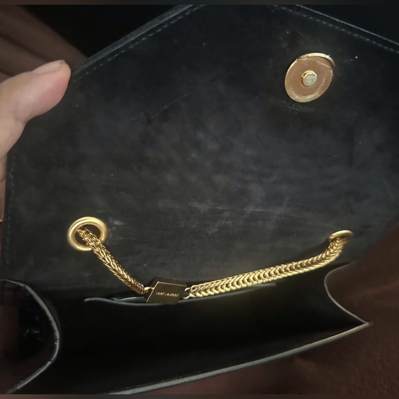 Saint Laurent Mini Betty, Patent Embossed Reptile - Picture 9 of 11